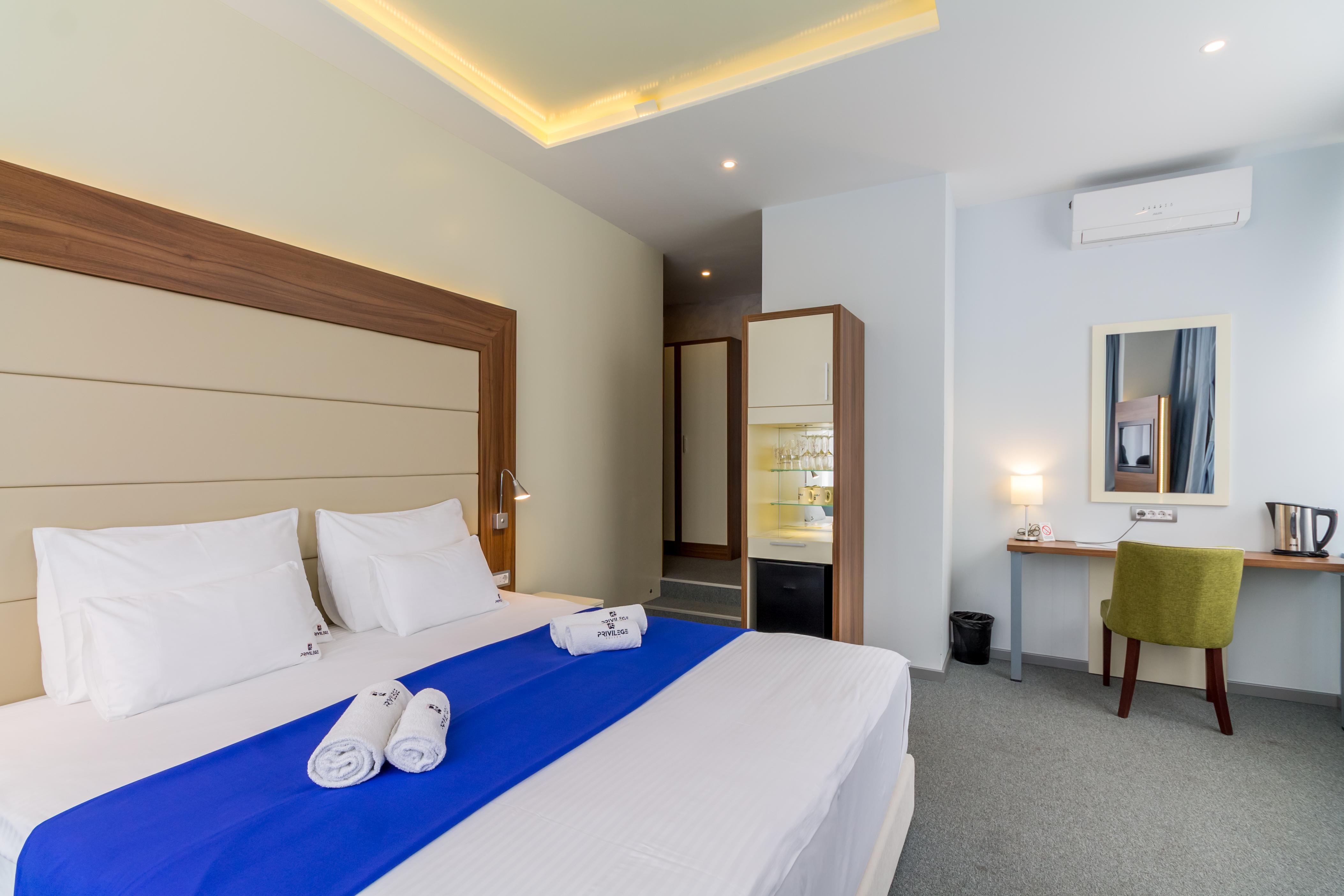 Privilege Suites By Central Park Belgrado Esterno foto